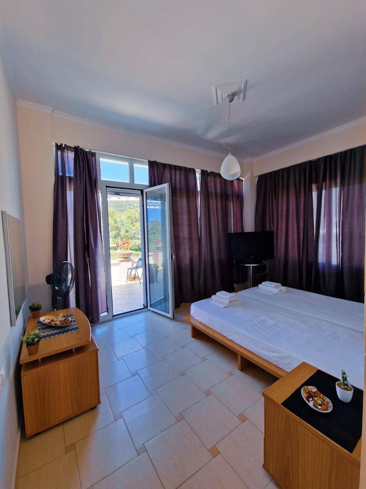 Kalogria Beach Apartments Esterno foto